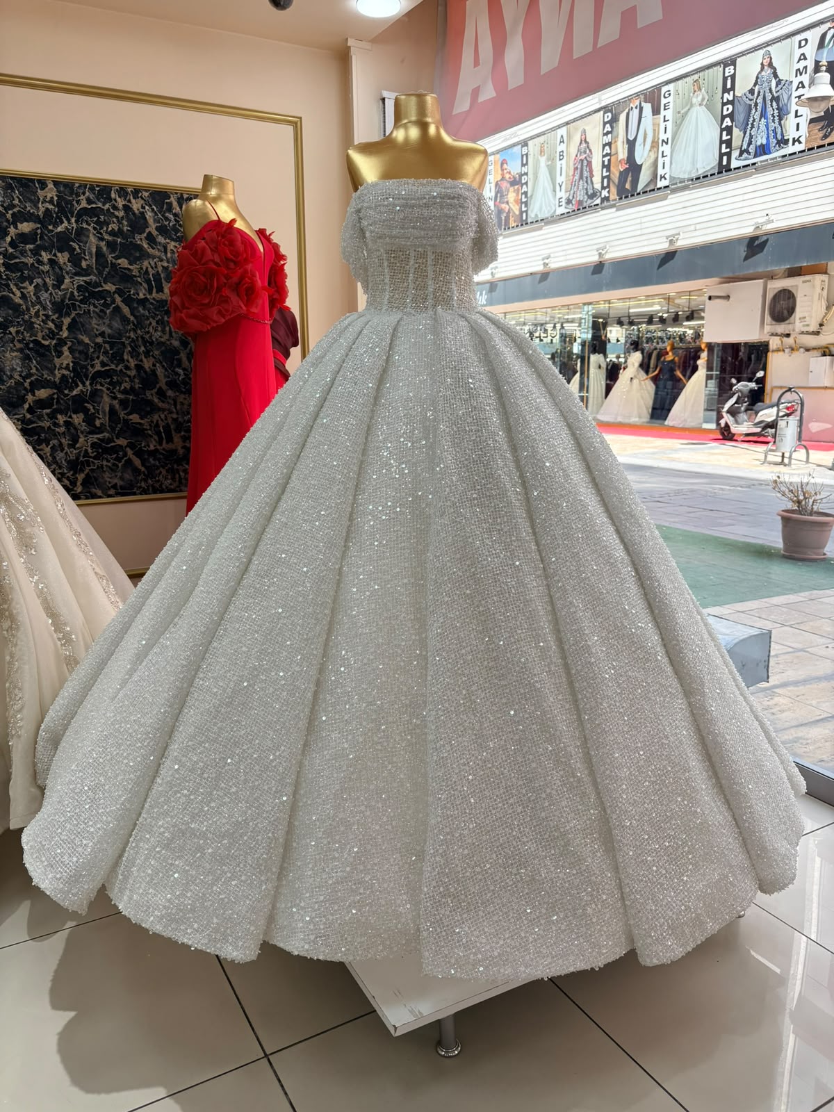 FYD Gelinlik & Mariage Paris