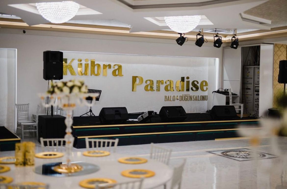 Kübra Paradise , Kayseri Düğün Salonu , Kayseri Kına Salonu kır düğünü mekanı — Melikgazi