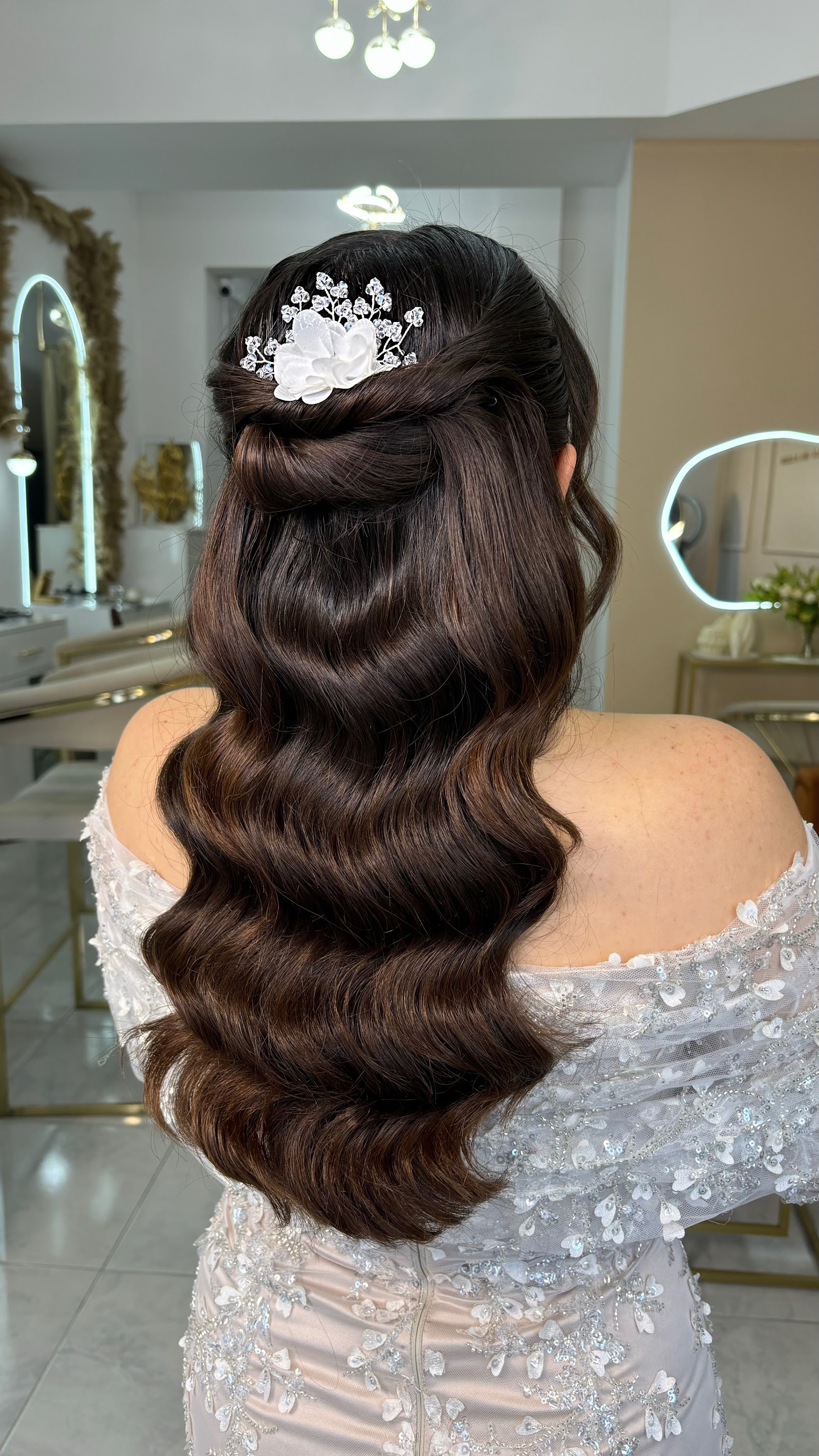 Özlem Çer Make Up Studio